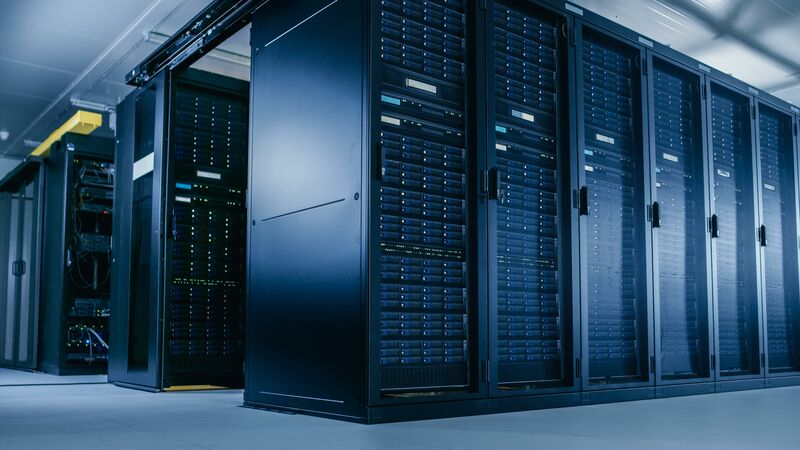 large-server-room-with-blue-background-that-says-it-s-big-deal_copy_copy.jpg